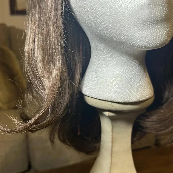 RAQUEL WELCH Signature Collection HairUWear Hairpiece Brown Synthetic WIG - Picture 10 of 17